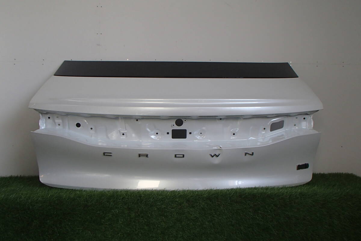 AZSH35/TZSH35 クラウン クロスオーバー リア トランク パネル 090/プレシャスホワイトパール 64401-30E00 プロテクター付【25-743】 拍卖