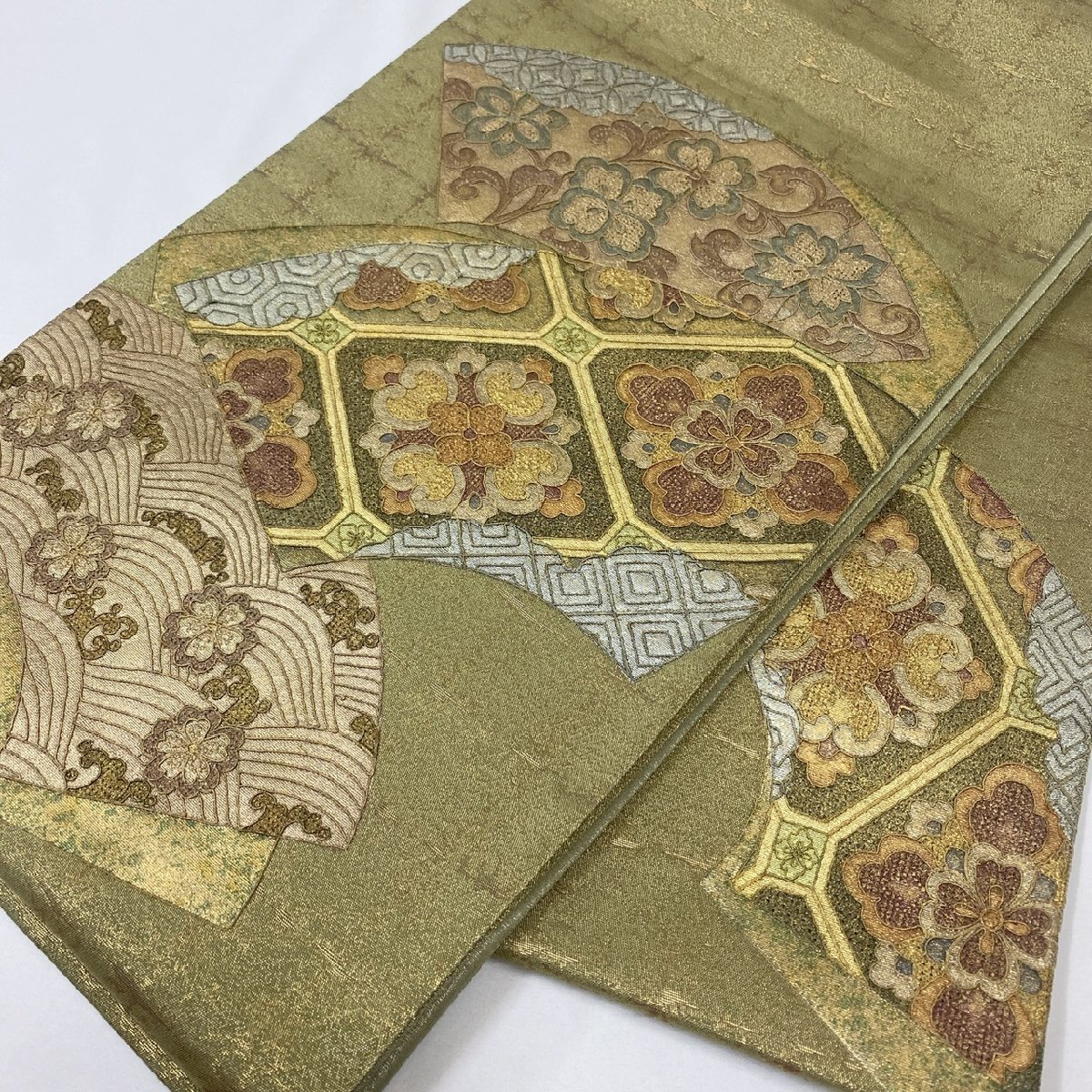 着物月花 総刺繍 仙頭刺繍 駒刺繍 相良刺繍 華文様 袋帯 お太鼓柄 正絹 金糸 ob6054拍卖