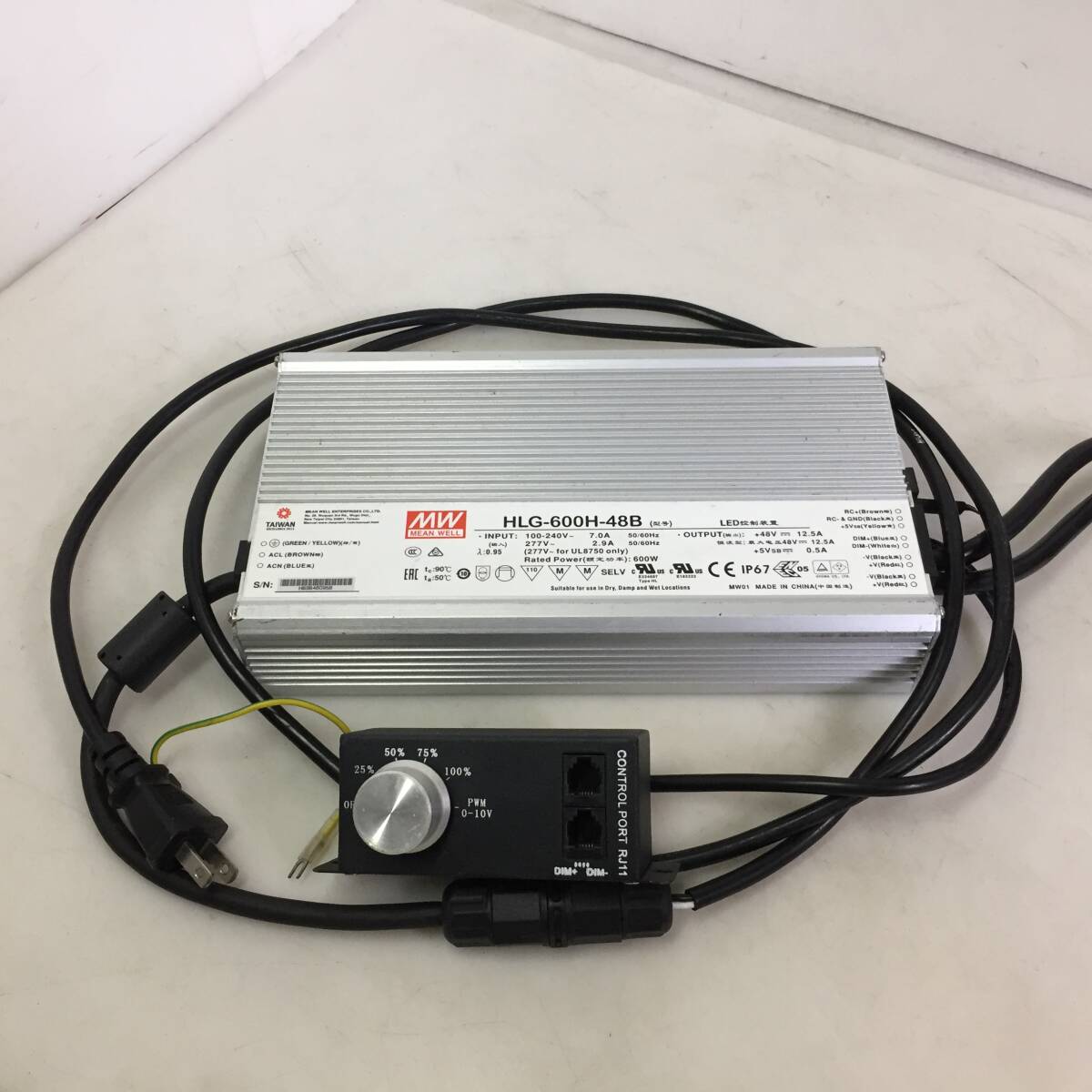 即決★MEAN WELL HLG-600H-48B LEDドライバー 48V 12.5A 600W【動作品】 拍卖