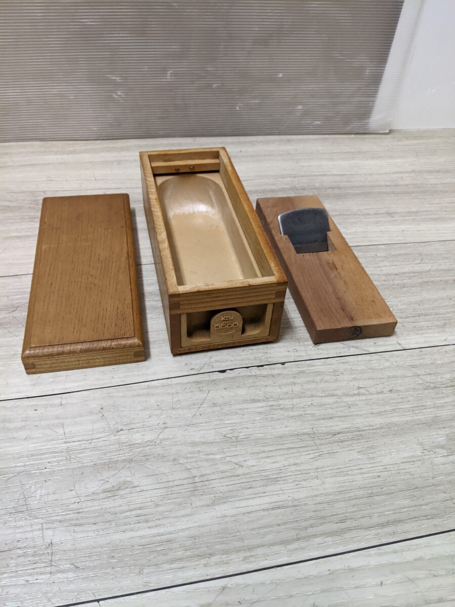 貝印 鰹節削り器 Kai BS3500 高級本格派 拍卖