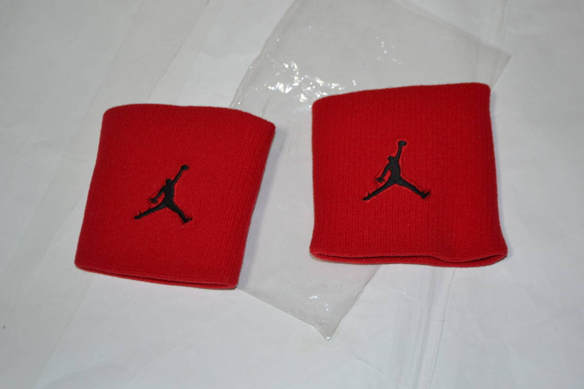 526 ジョーダン リストバンド レッド×ブラック拍卖