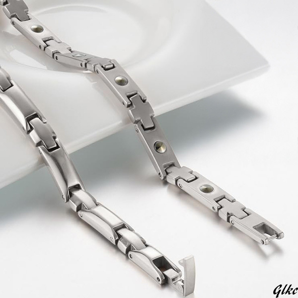 【静電気除去効果が期待できる、ゲルマニウムネックレス】 純チタンネックレス ゲルマニウム 男女兼用 静電気除去 プレゼント シルバー拍卖