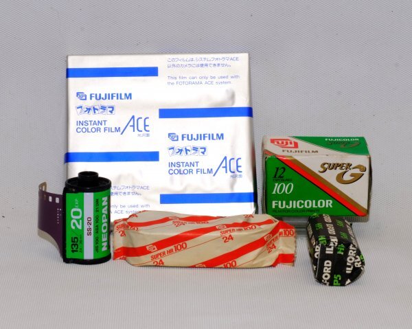 期限切れ【フィルム】FUJIFILMフォトラマACE*ポケットカメラ用*SUPER G135/12*ILFORD/HP5*NEOPAN/SS-20拍卖