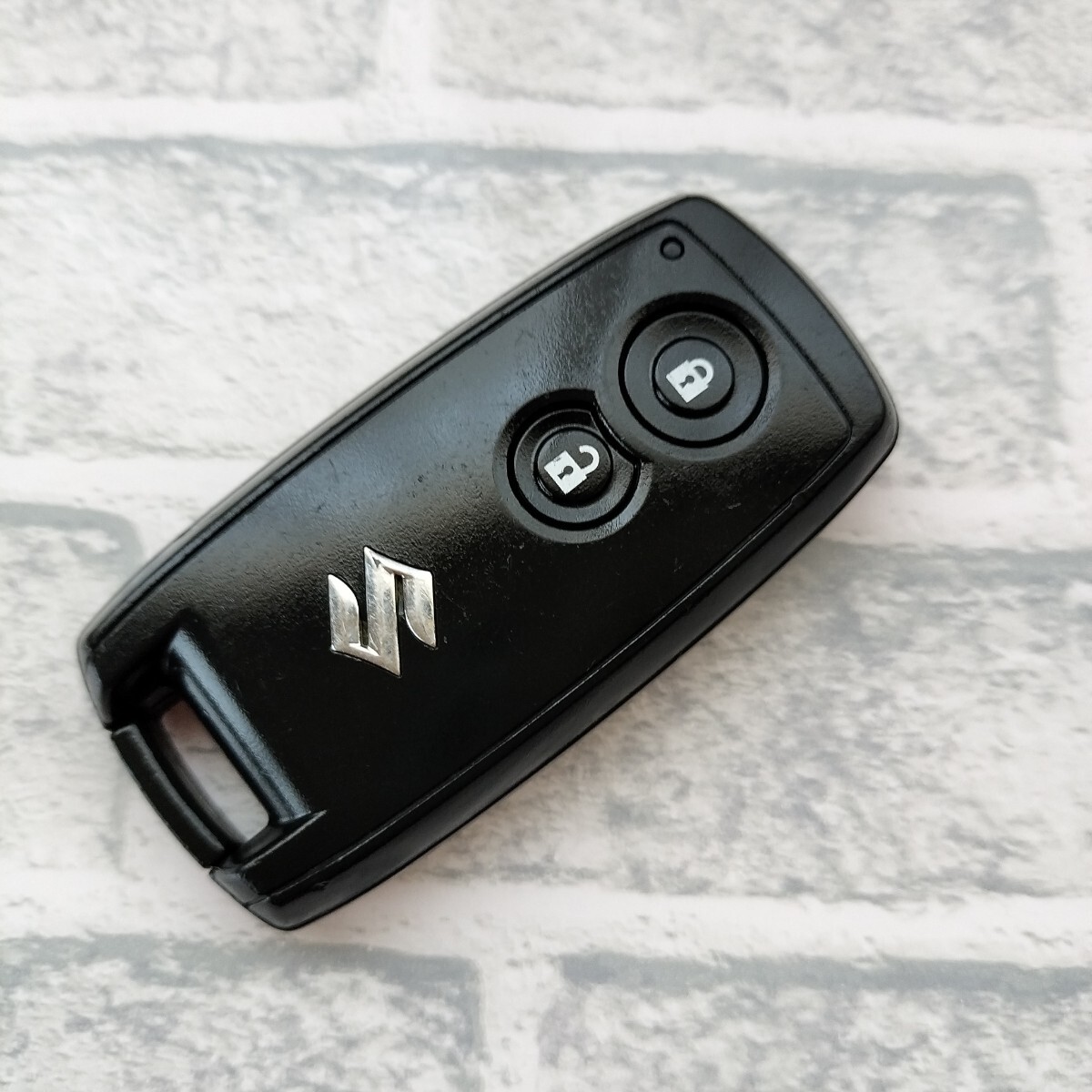 ☆希少/送料無料/スズキ/純正/2ボタン/刻印007YUUL0438/スイフト/エスクード/SX4など/キーレス/スマートキー☆B2507-12-2拍卖