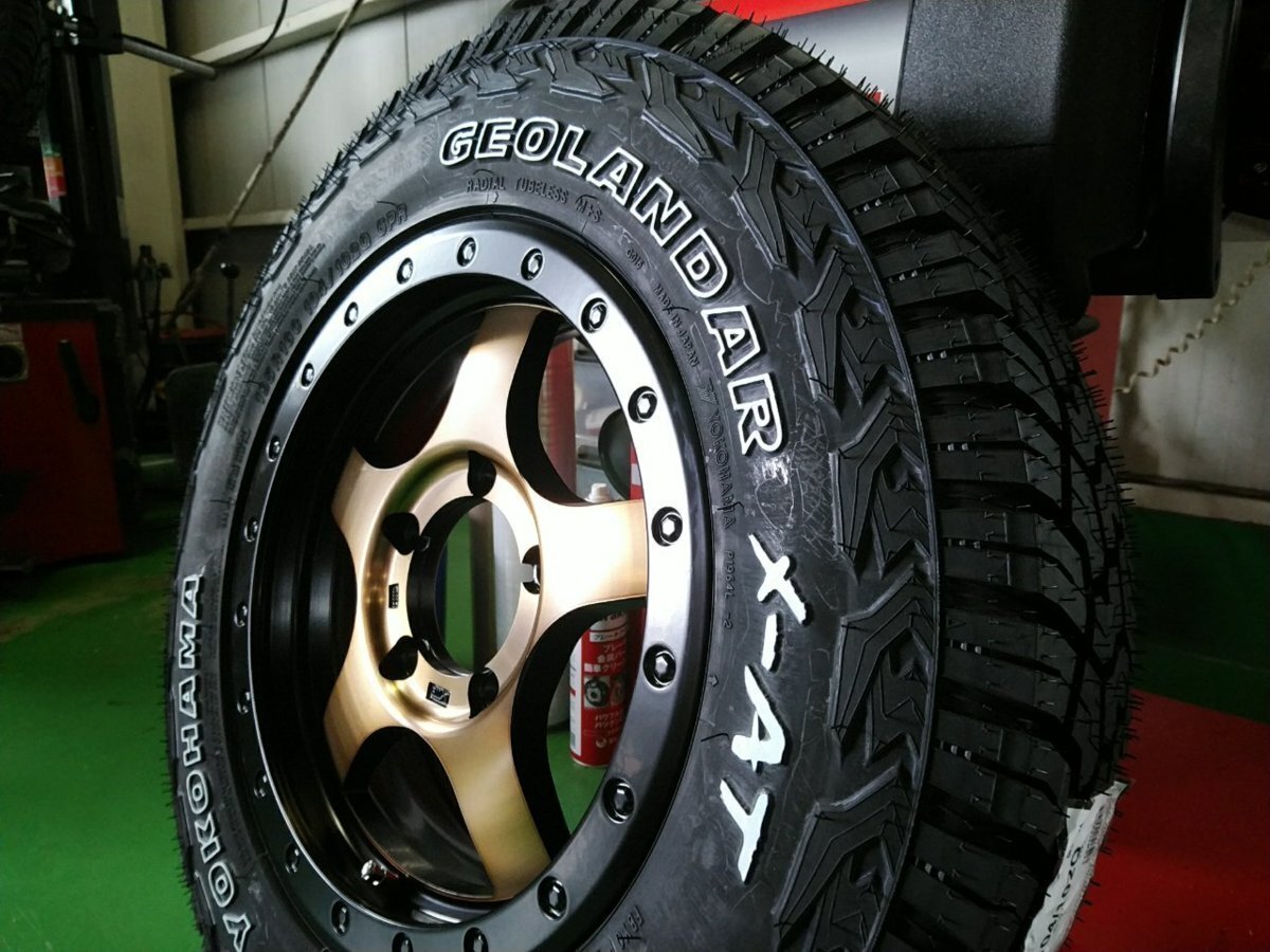 新品 ジムニー タイヤホイールセット 195R16 ヨコハマ ジオランダー X-AT ホワイトレター 16インチ BDX05 4本セット拍卖