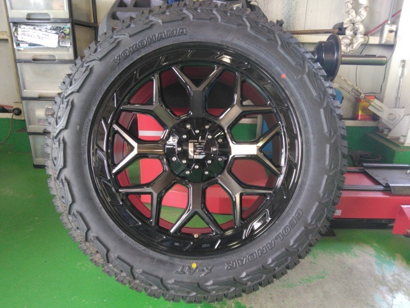 新品4本 ランクル300 ランクル250 タイヤホイールセット ヨコハマ ジオランダー X-AT 285/50R20 275/55R20 265/60R20 20インチ InFerno拍卖