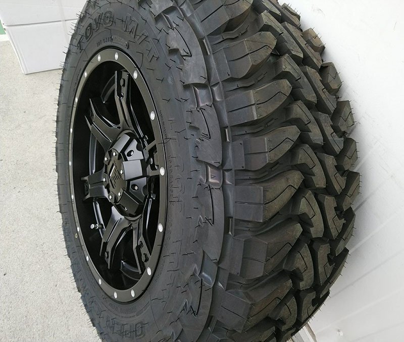 廃盤 特価 新品4本 TOYO オープンカントリー MT 265/70R17 150/プラド タイヤホイールセット 17インチ LEXXEL OutLaw拍卖