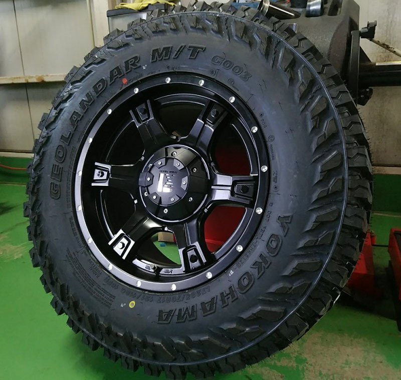 廃盤 特価 新品 150プラド FJ ハイラックス サーフ タイヤホイールセット ヨコハマ ジオランダー MT 265/70R17 265/65R17 OutLaw 17インチ拍卖