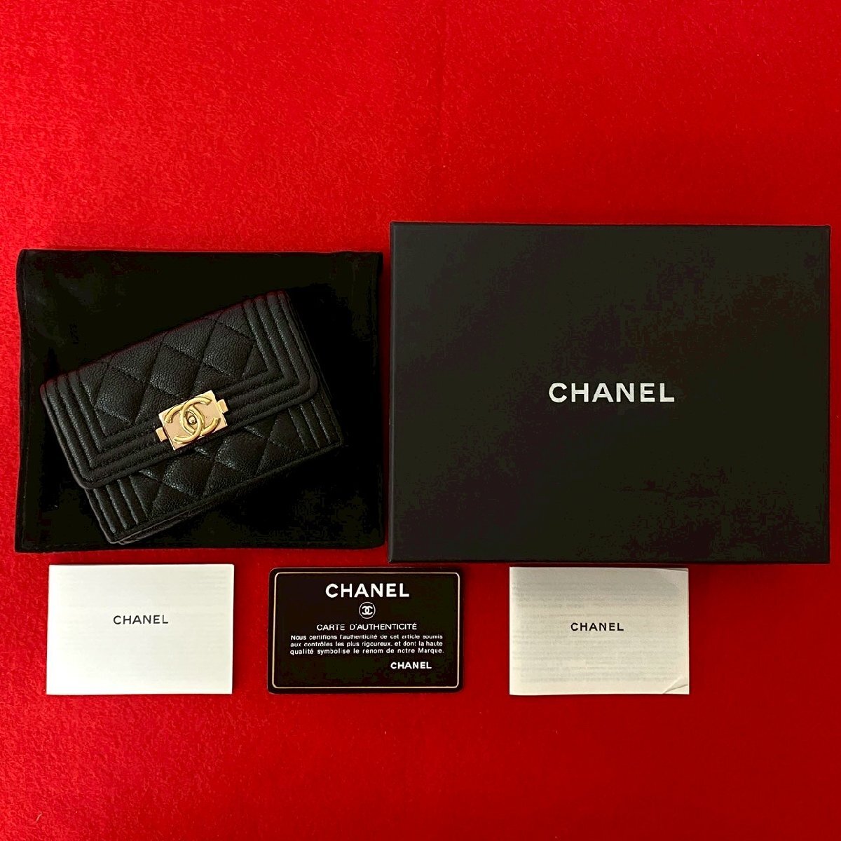 極 美品 箱 袋付 カード シール有 30番台 CHANEL ボーイシャネル ココマーク キャビアスキン 三つ折り財布 ミニ ウォレット ブラック 83106拍卖