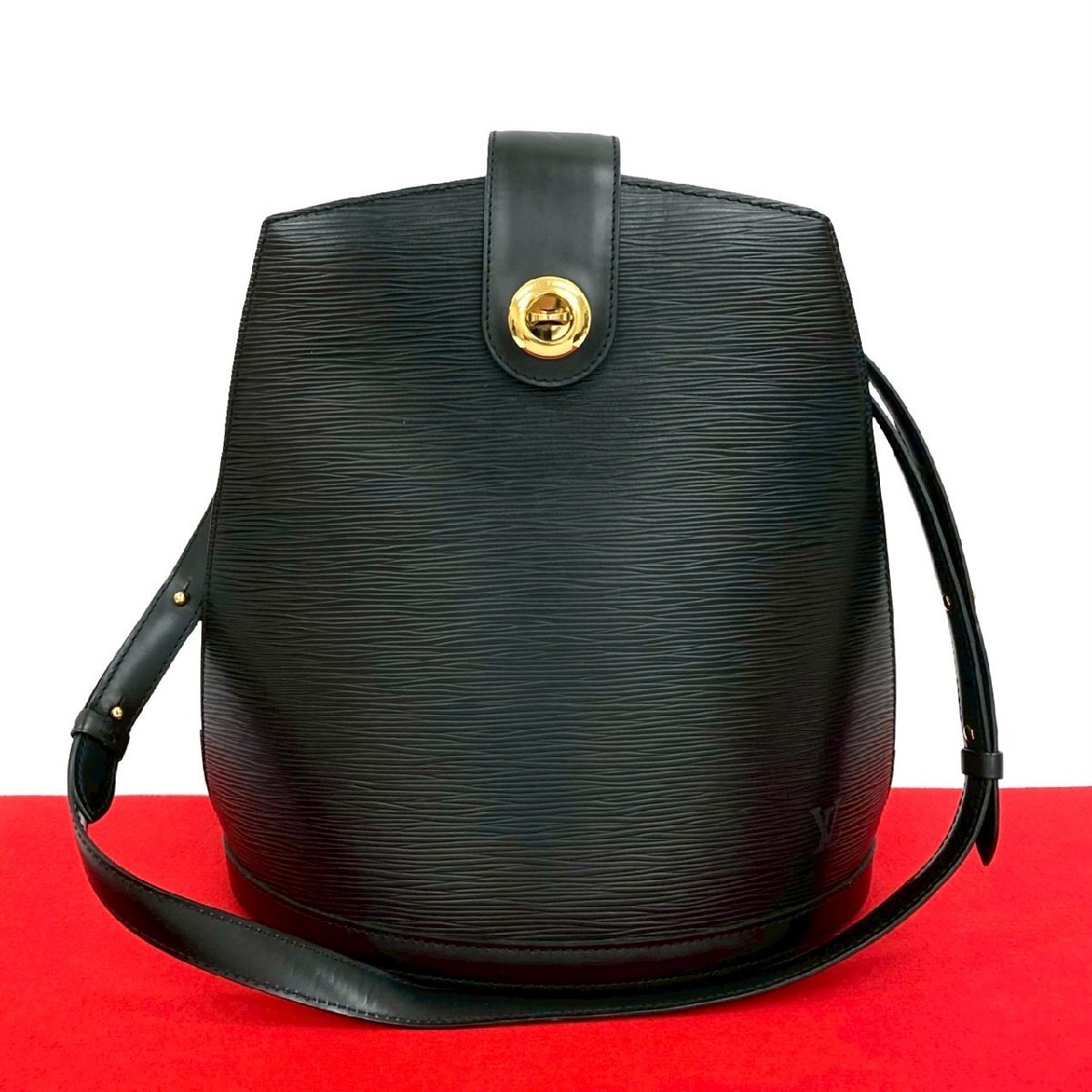 極 美品 LOUIS VUITTON ルイヴィトン ヴィンテージ クリュニー エピ レザー 本革 ターンロック ショルダーバッグ ノワール 34606拍卖