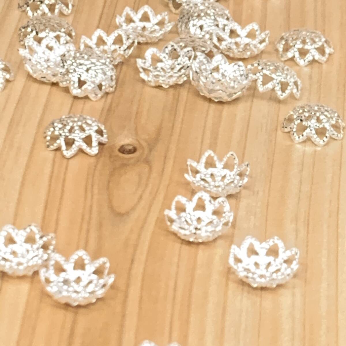 透かし模様 座金 ビーズキャップ 10mm 10g シルバー拍卖