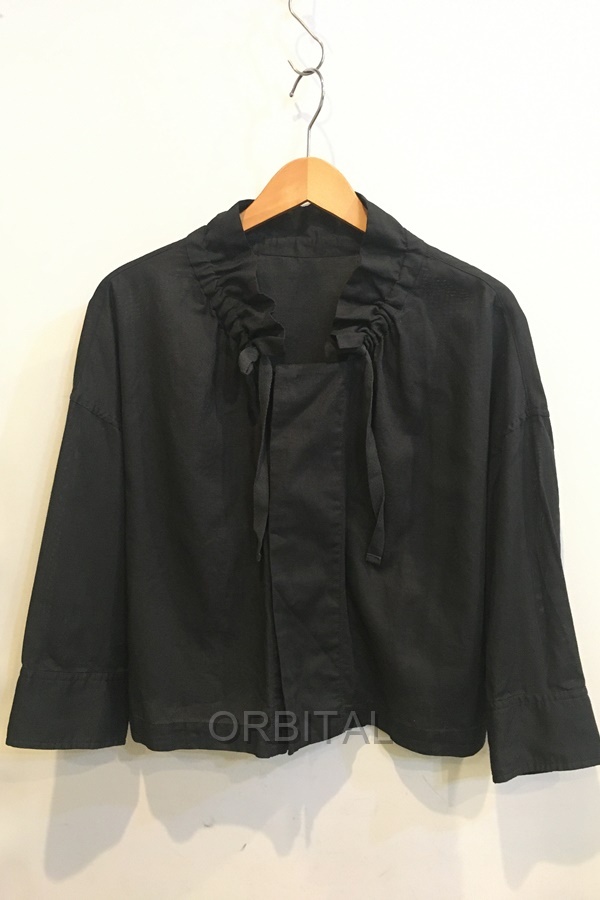 二子玉) MACPHEE マカフィー 23SS コットンリネンパナマクロス ネックギャザージャケット ブラック 36 定価20,900円拍卖