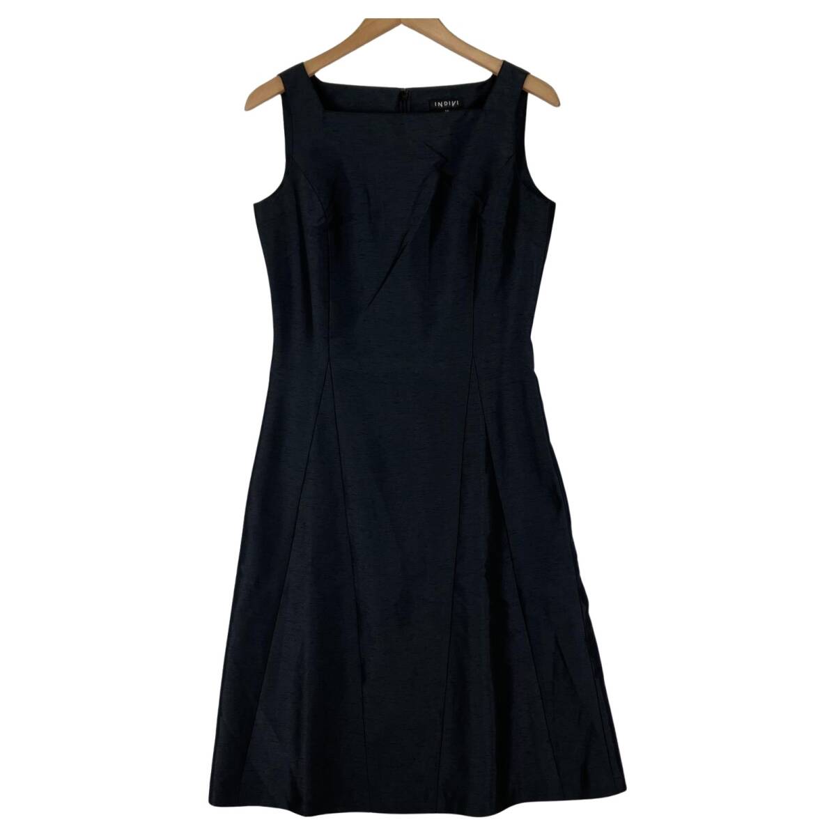 INDIVI インディヴィ スクエアネック ノースリーブ ワンピース size38/ブラック ゆうパケットOK拍卖