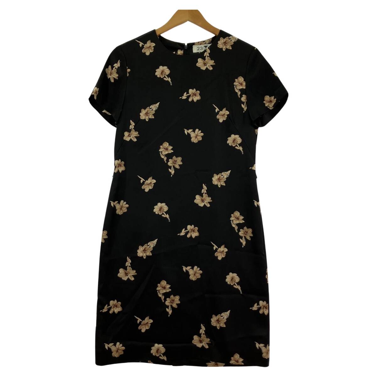 23区 ニジュウサンク 花柄 ワンピース size38/ブラック系 ゆうパケットOK拍卖