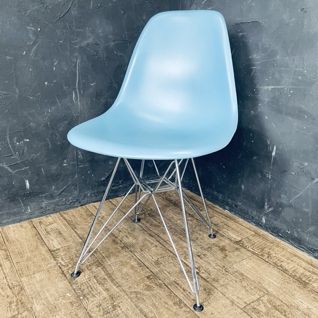 vitra ヴィトラ イームズ サイドシェルチェア 【中古】Herman Miller DSR.CH ZSE8 PJ08434 家具 椅子 イス ハーマンミラー / 513546拍卖