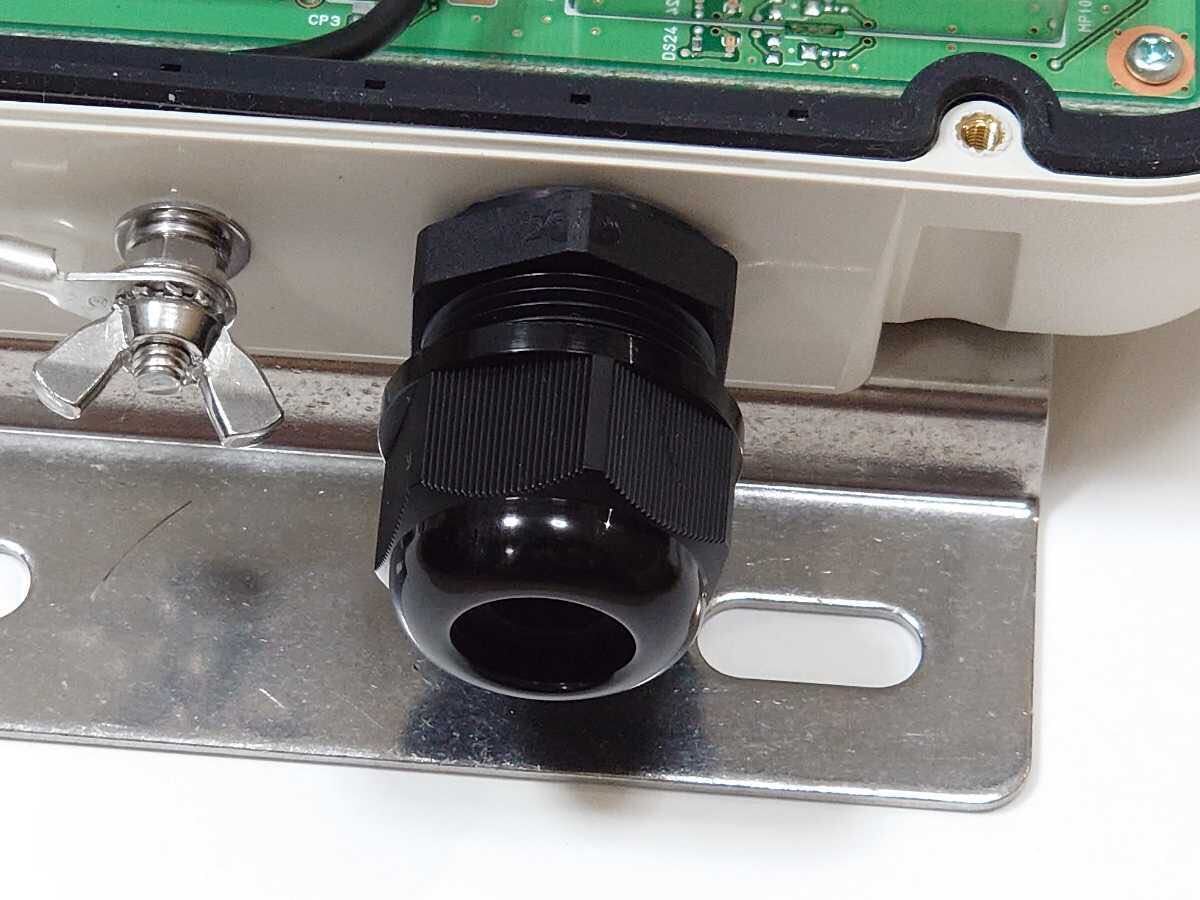iCOM AH-4用ナイロン製ケーブル取り込みプラグ 5気圧の耐圧性能により防水、防塵性を高めます。2個1組の出品です。新品拍卖