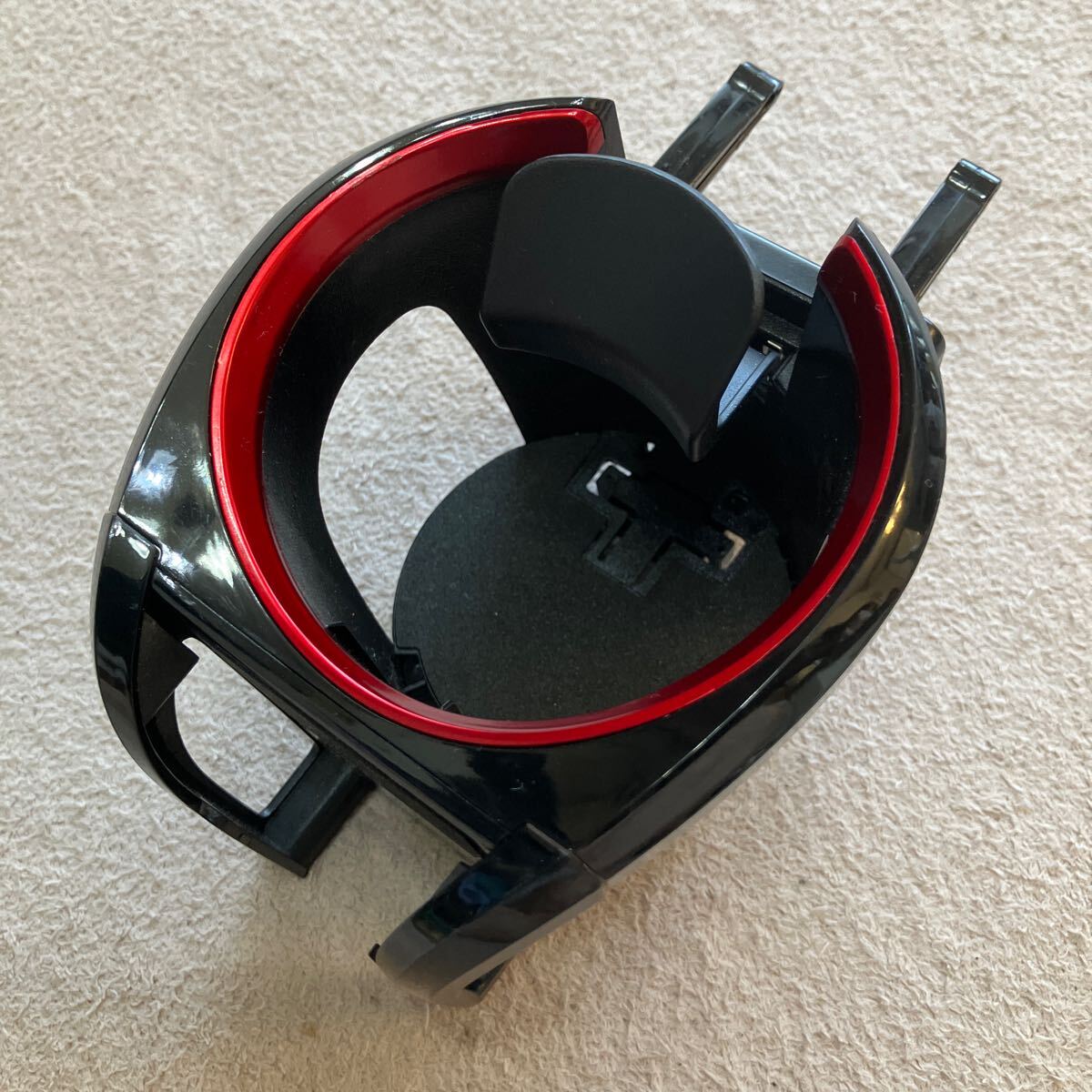 ドリンクホルダー カップホルダー 車用 カー用品 ブラックレッド 未使用品 拍卖