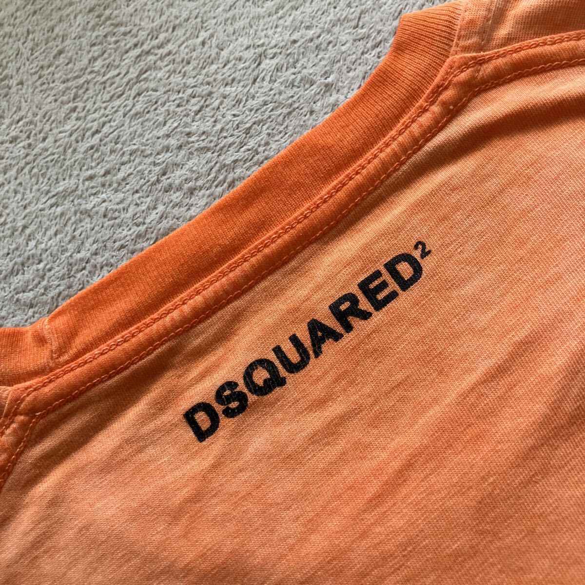 DSQUARED2 ディースクエアード2 Tシャツ サイズS オレンジ 美品 サーフィン アセ感 スタッフインターナショナル 正規品 バッグプリントあり拍卖