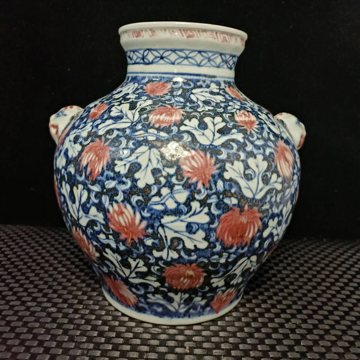 zz7|5424 中国磁器 陶芸 磁器『元青花釉里紅花卉紋虎頭缶』施釉陶 古代工芸品 陶芸 精美彫 置物 收藏品拍卖