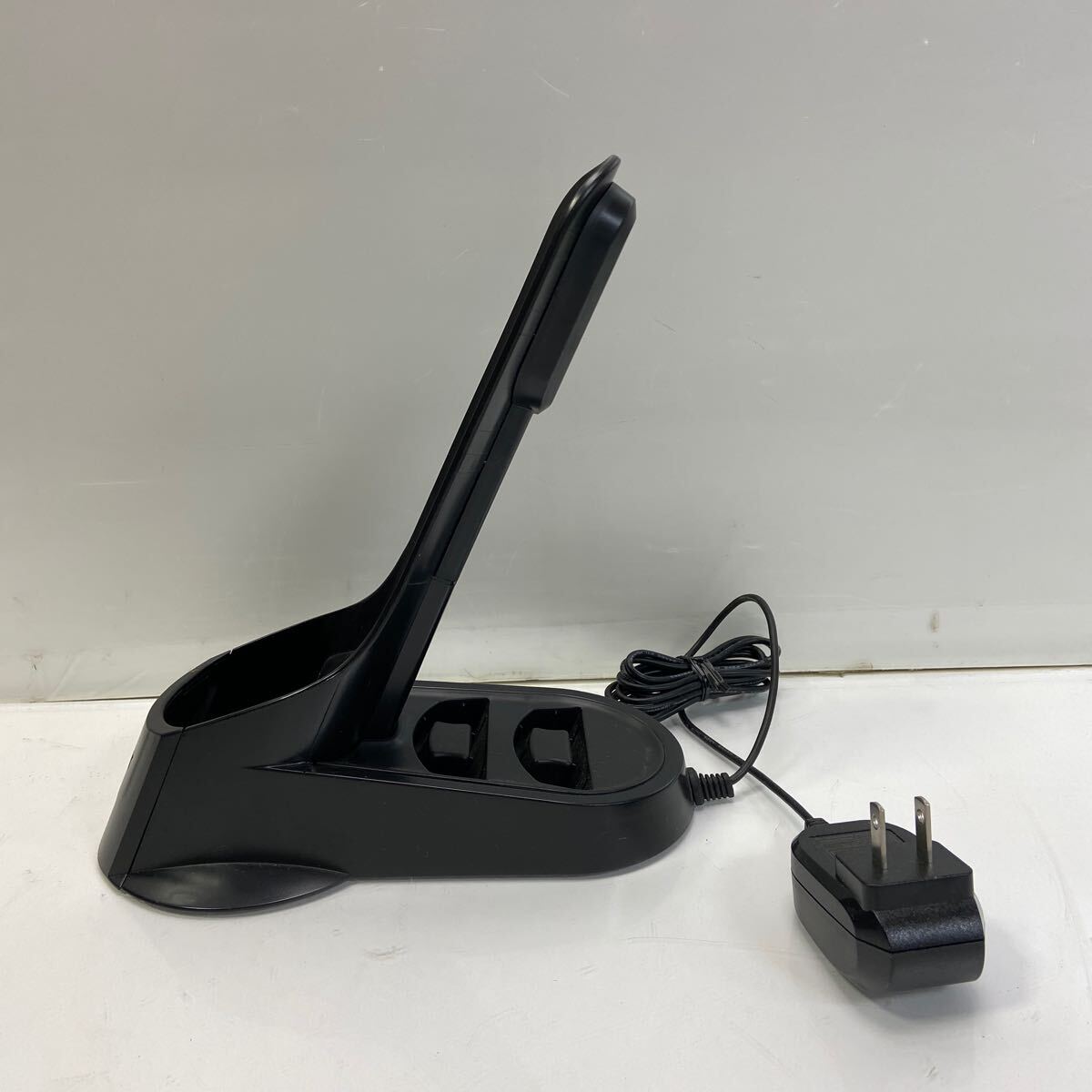 C2L1-2-5071418 充電ドッグ シャーク ハンディクリーナー WV270J 純正品 拍卖