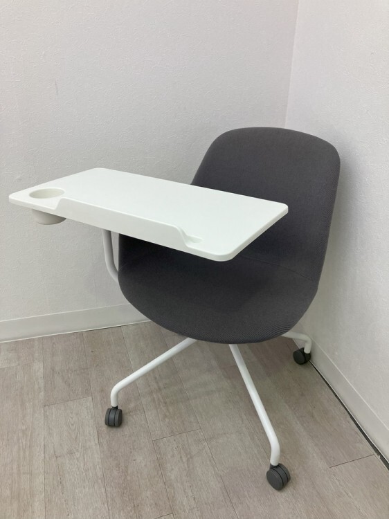 コクヨ All in One(オールインワン)シリーズ ミーティングチェア K02-B822W W600xD810xH810mm 中古品拍卖