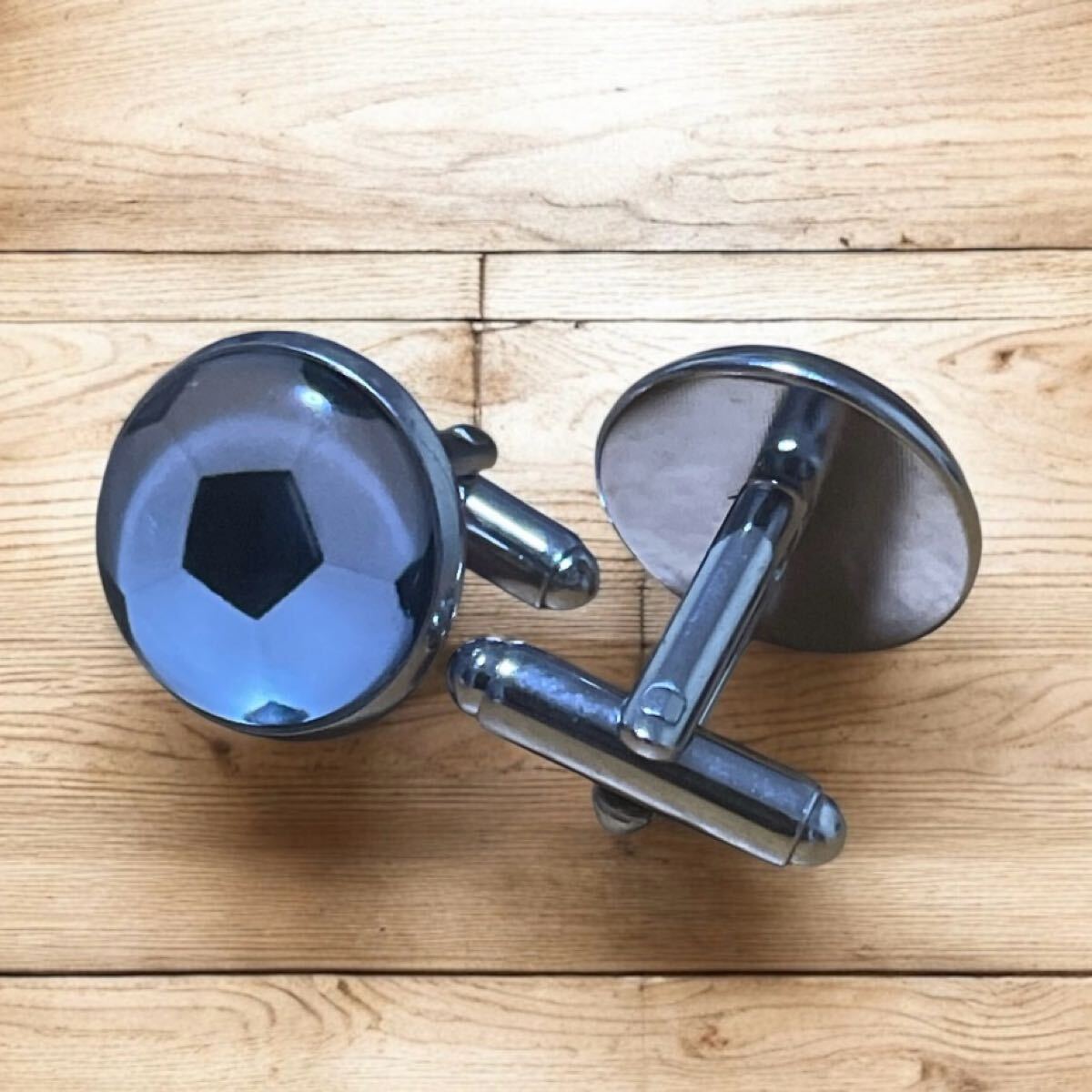 CF012 カフスボタン サッカーボール スポーツ 面白い カフリンクス スーツ拍卖