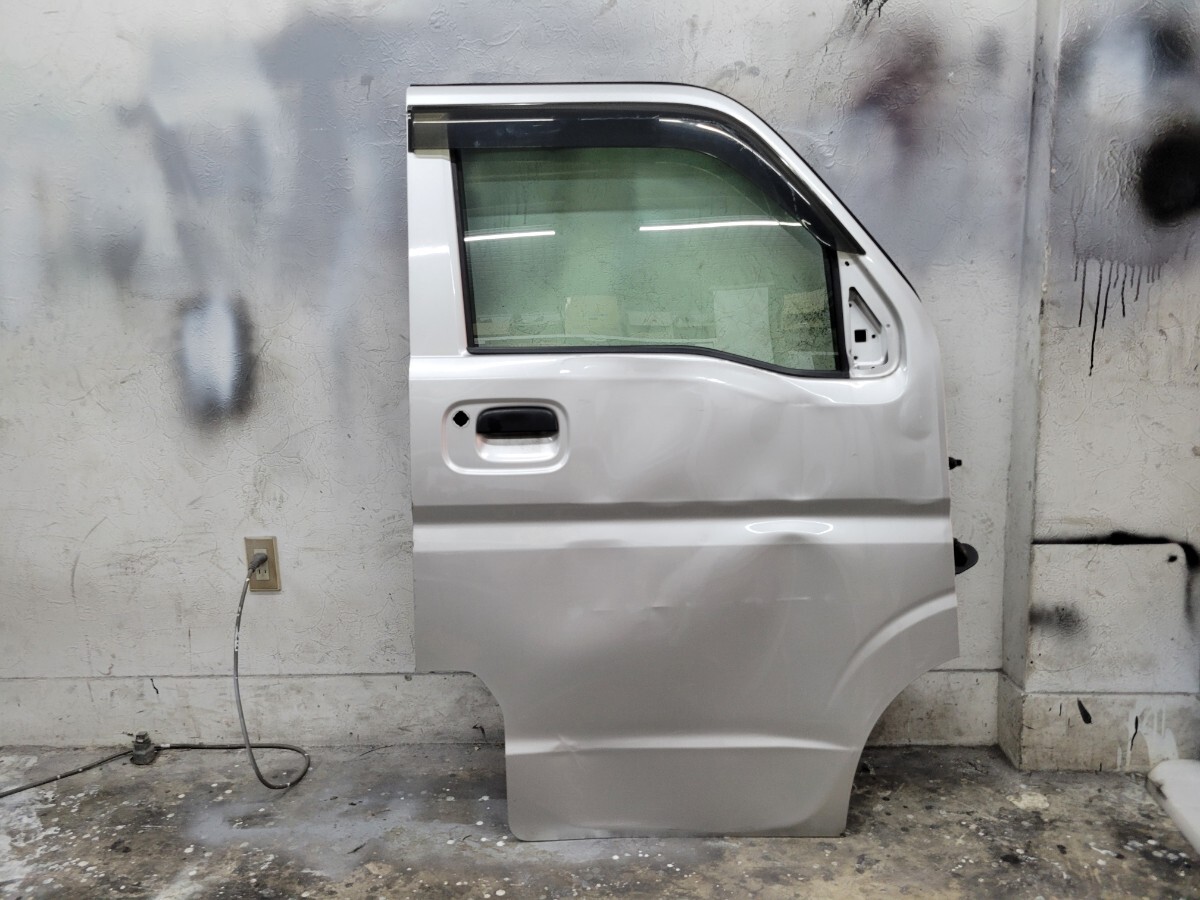 エブリィ エブリイ エブリー DA17V DR17V DS17V DG17V 右フロントドア 右 フロントドア ガラス 運転席 ドア シルバー ジャンク拍卖