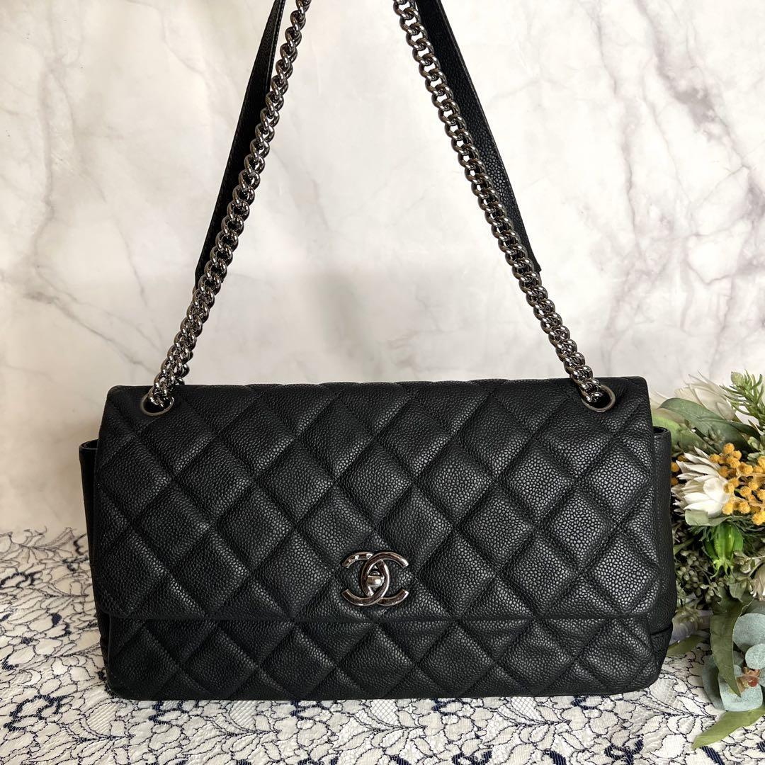 CHANEL シャネル【美品】キャビアスキン マトラッセ ショルダーバッグ拍卖