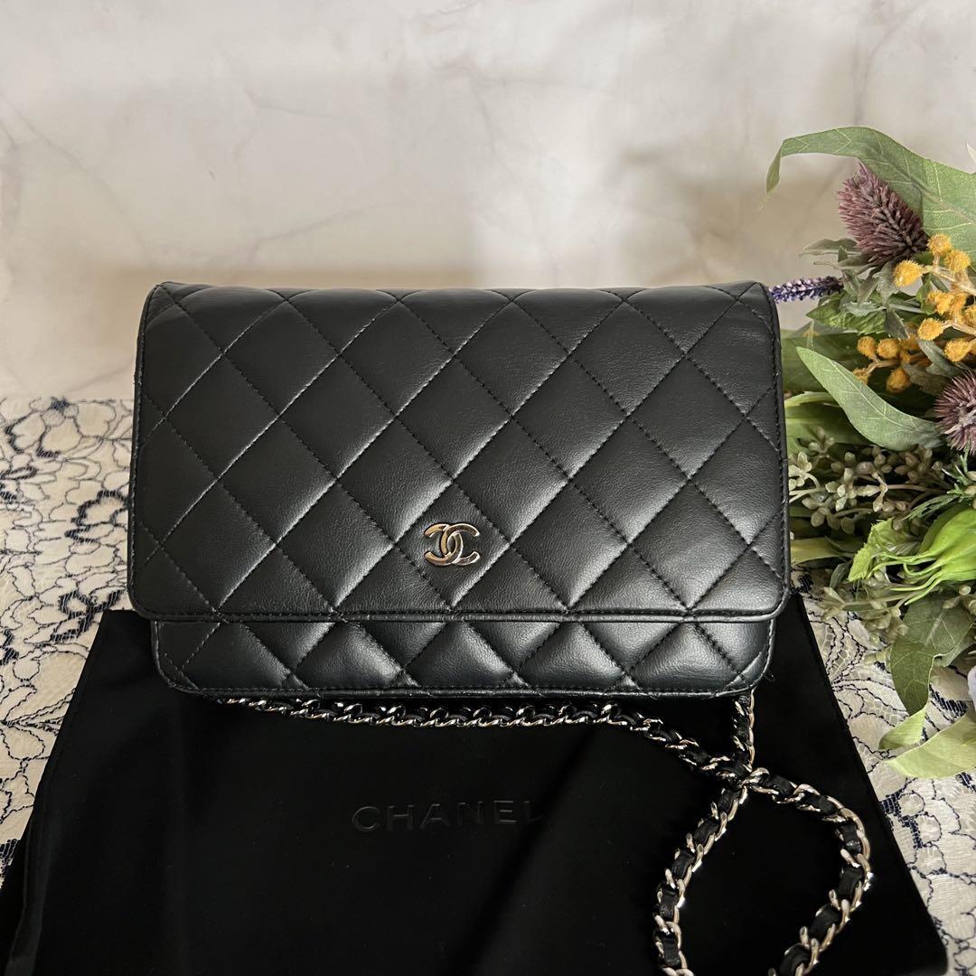 CHANEL シャネル【美品】チェーンウォレット マトラッセ ショルダーバッグ拍卖