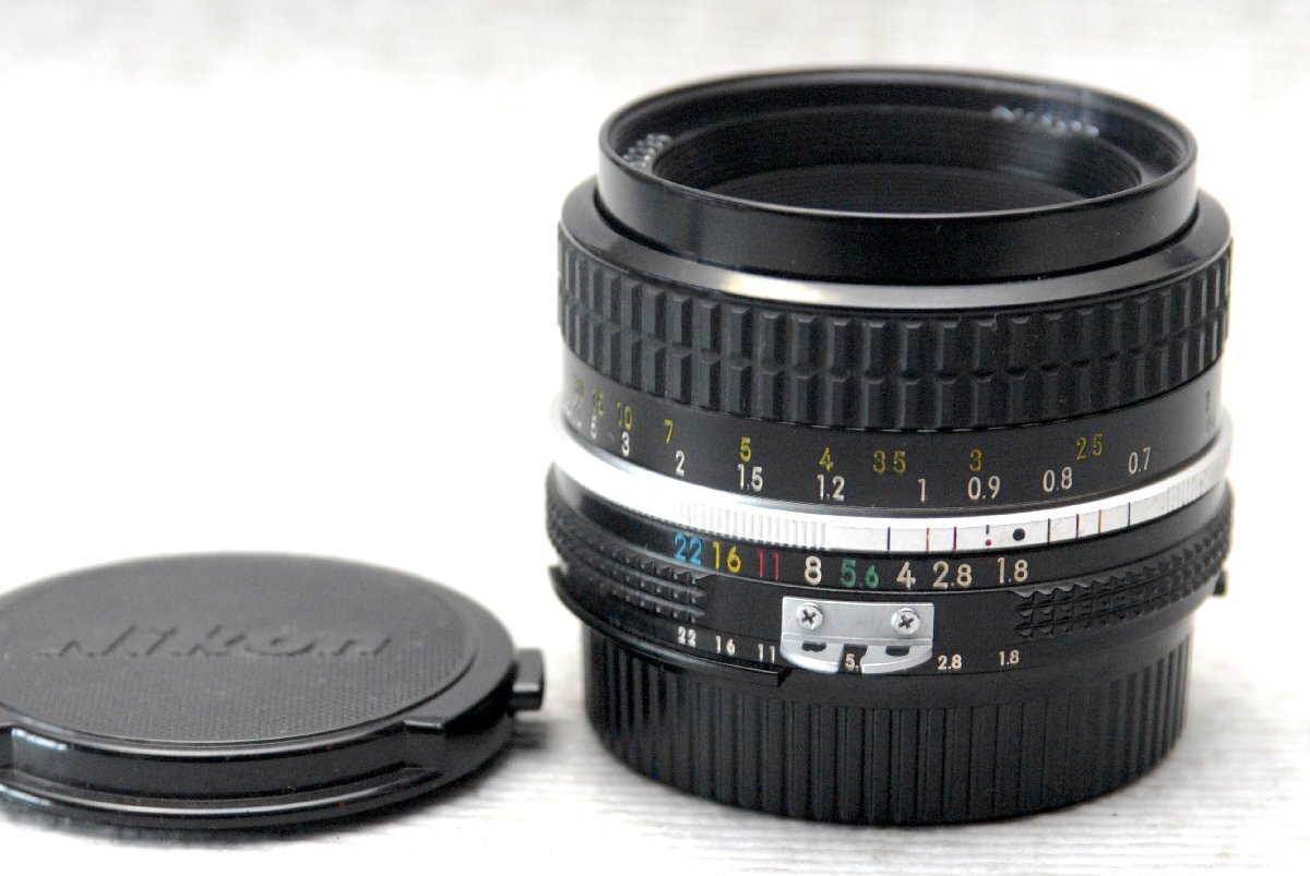 Nikon ニコン 純正 NIKKOR 50mm MF 高級単焦点レンズ 1:1.8 (Ai) 希少・完動品拍卖