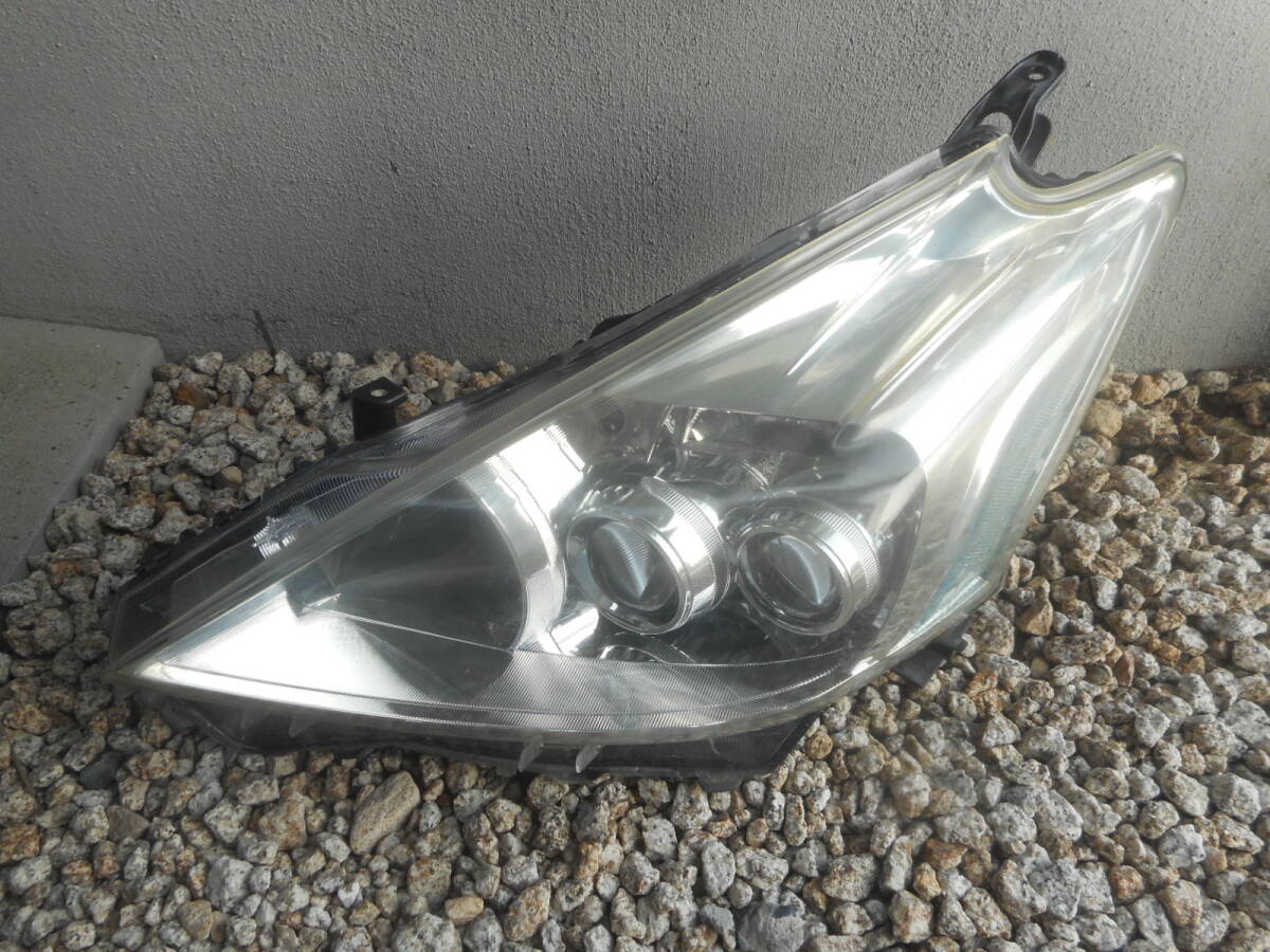 トヨタ プリウスα プリウスアルファ ZW40W ZVW41W 前期 純正 左ヘッドライト 左ヘッドランプ KOITO 47-42 動作確認済み拍卖