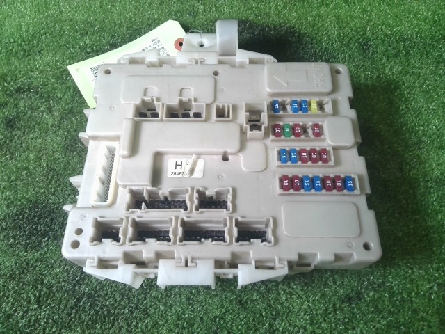 NV350キャラバン LDF-VW2E26 ヒューズボックス K23 284B7-3XY0B拍卖