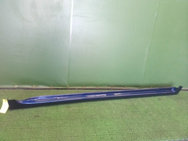 プリウスα DAA-ZVW41W 右サイドステップ 8T5 75850-47020-J0拍卖