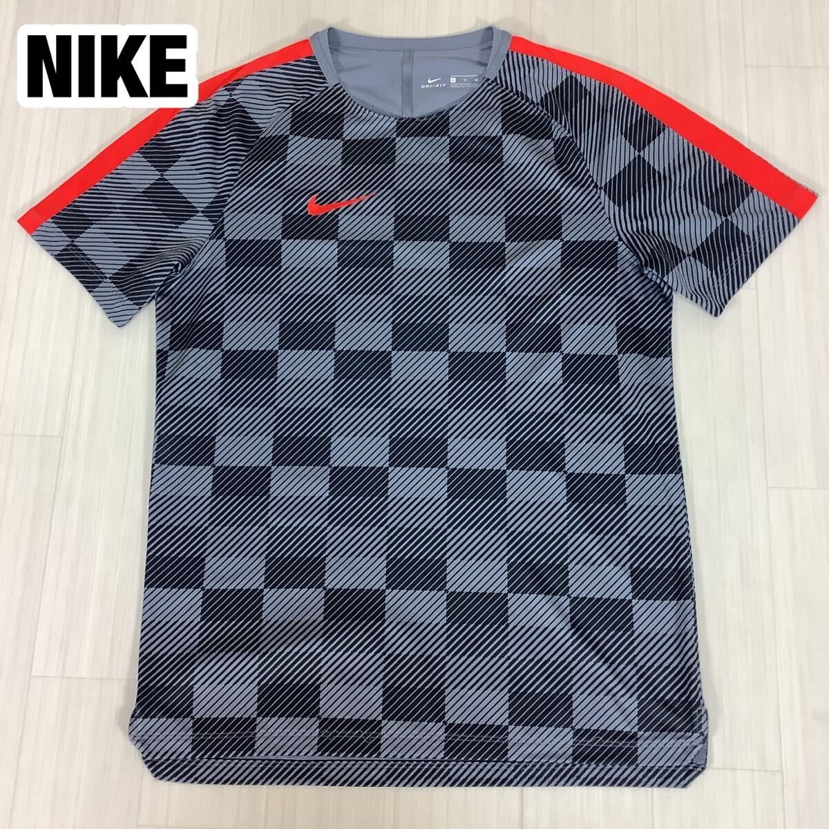 NIKE ナイキ 半袖 Tシャツ トレーニングウェア ゲームシャツ XL グレー×ブラック 刺繍スゥッシュ拍卖