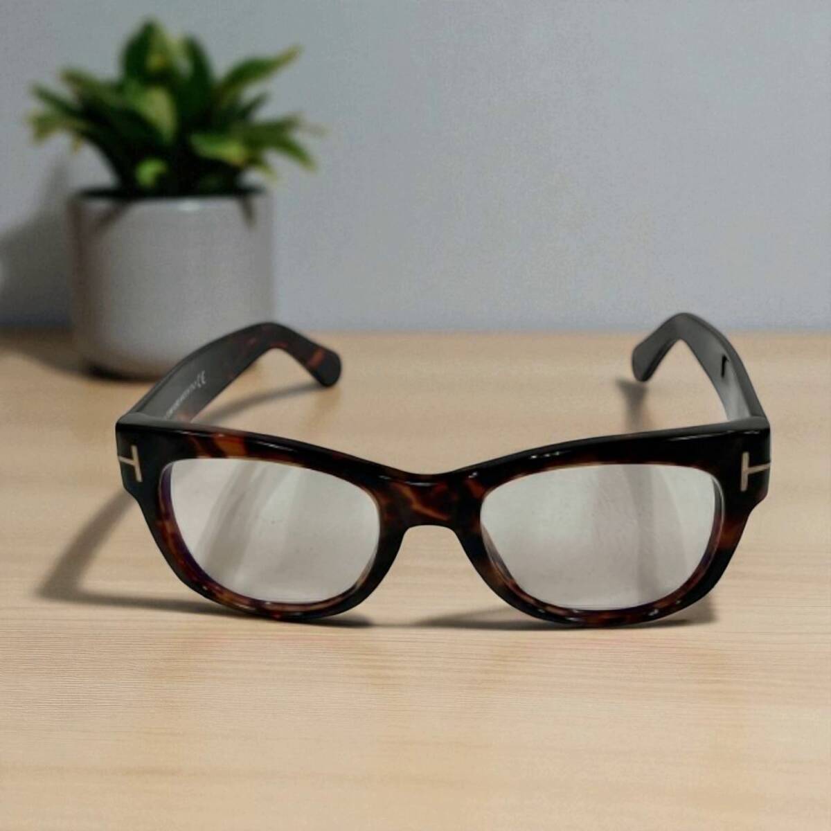 TOMFORD トムフォード 伊達メガネ TF5040 182 52□20 140 メガネクロス付属拍卖