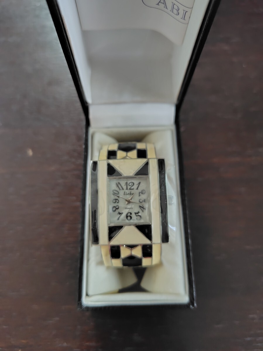 リエベ 腕時計 バングルウォッチ 新品 拍卖