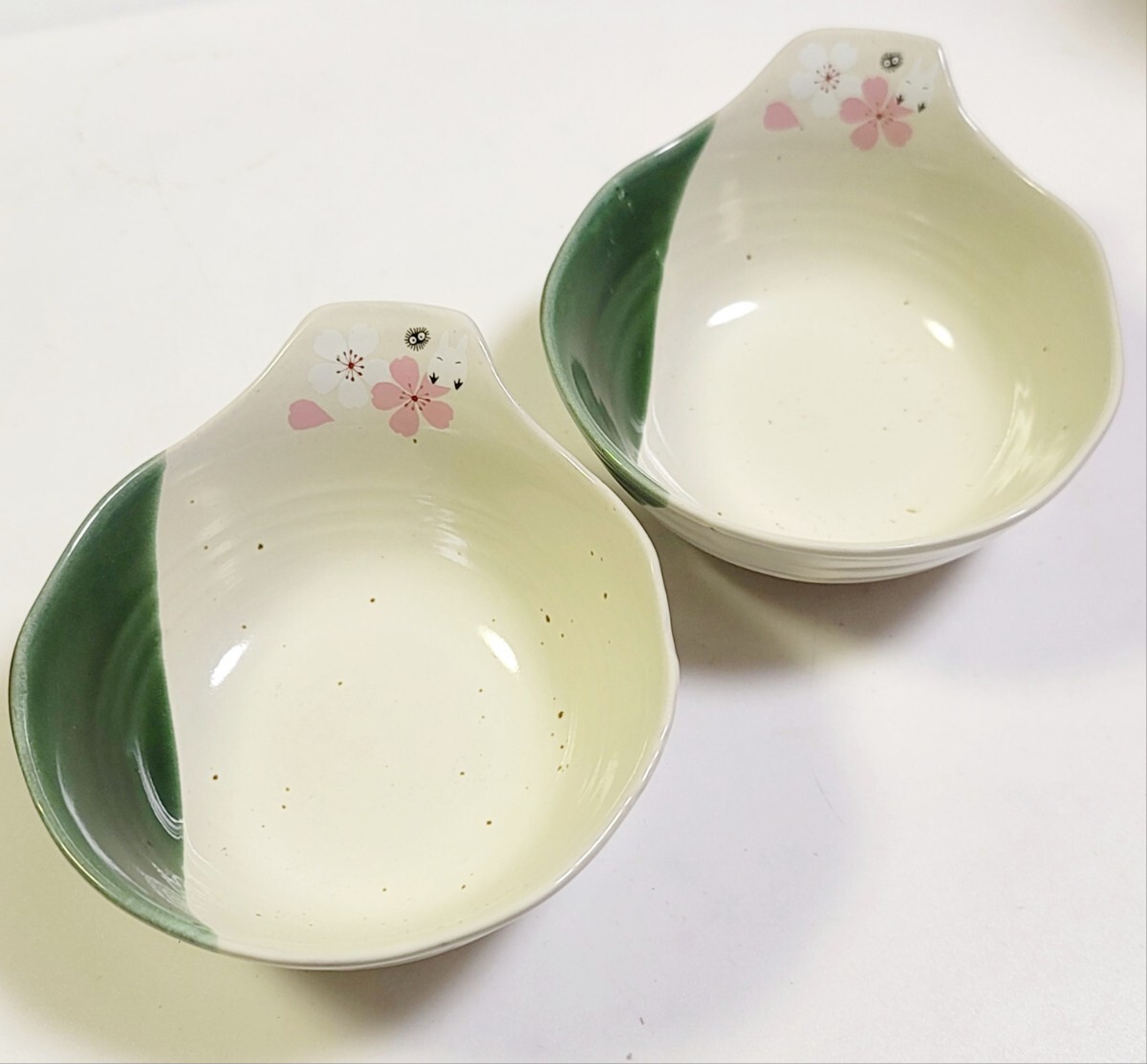 《未使用/2個セット》となりのトトロ 小皿/とんすい 和風桜柄 美濃焼 / スタジオジブリ 小トトロ&まっくろくろすけ拍卖