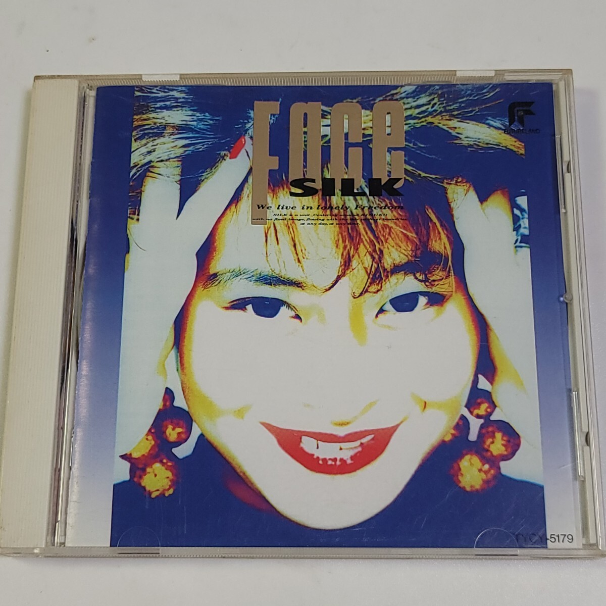 〈即決あり/送料無料〉CD SILK シルク 大森絹子「FACE(フェイス)」劇場版「ふしぎの海のナディア」エンディングテーマ曲 / 1991年拍卖