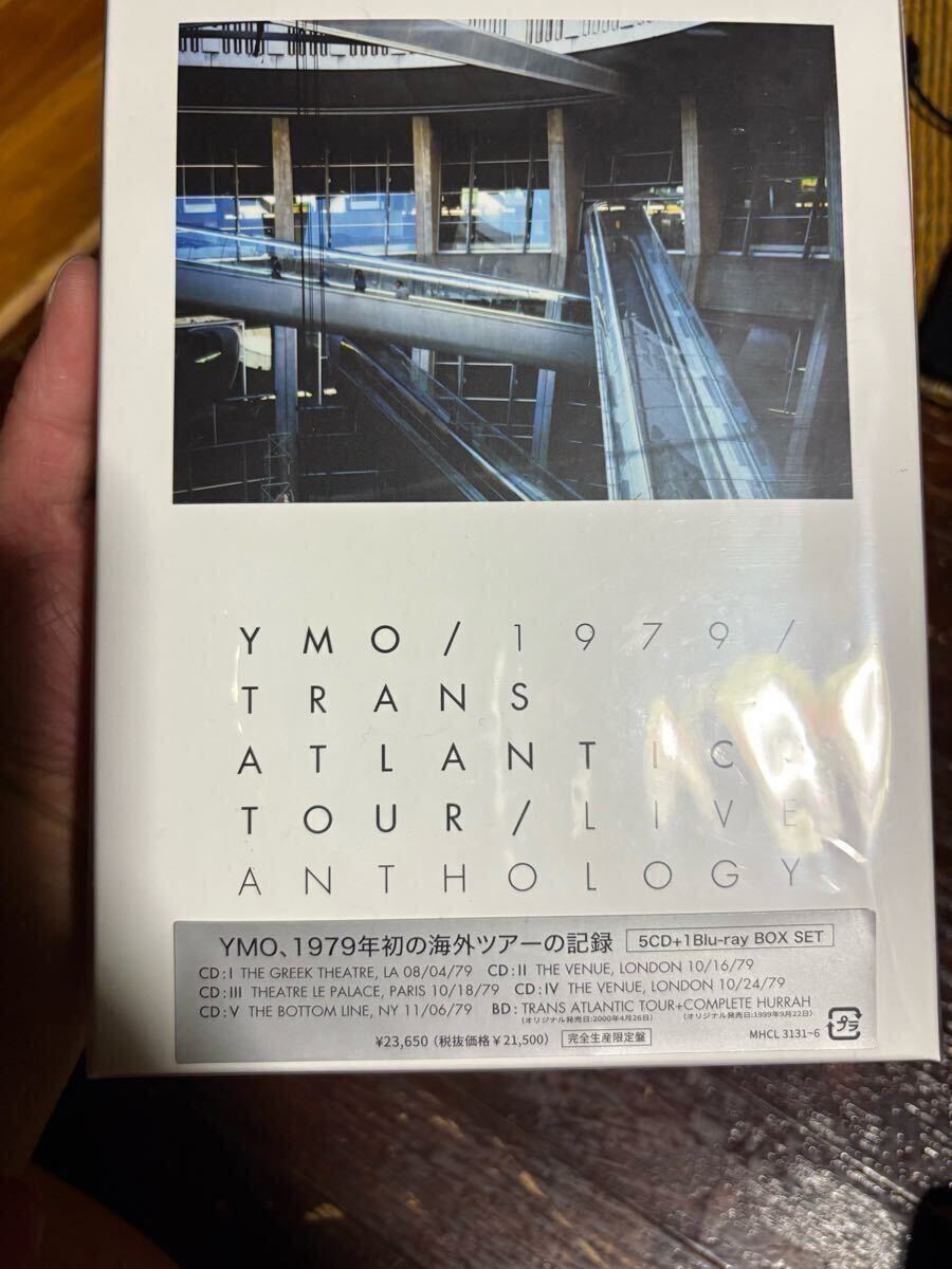 YMO / 1979 TRANS ATLANTIC TOUR / LIVE ANTHOLOGY 5CD+1Blu-ray BOX SET イエローマジックオーケストラ オマケ バッジ 廃盤 初回拍卖