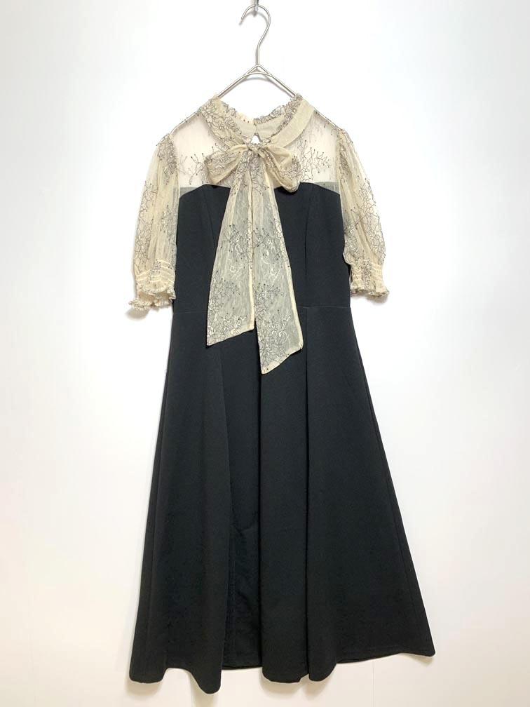 ゆうパケットOK 美品 tocco closet トッコクローゼット ボウタイリボン付きレースドッキング ワンピース オケージョン sizeM/黒 ■◆拍卖