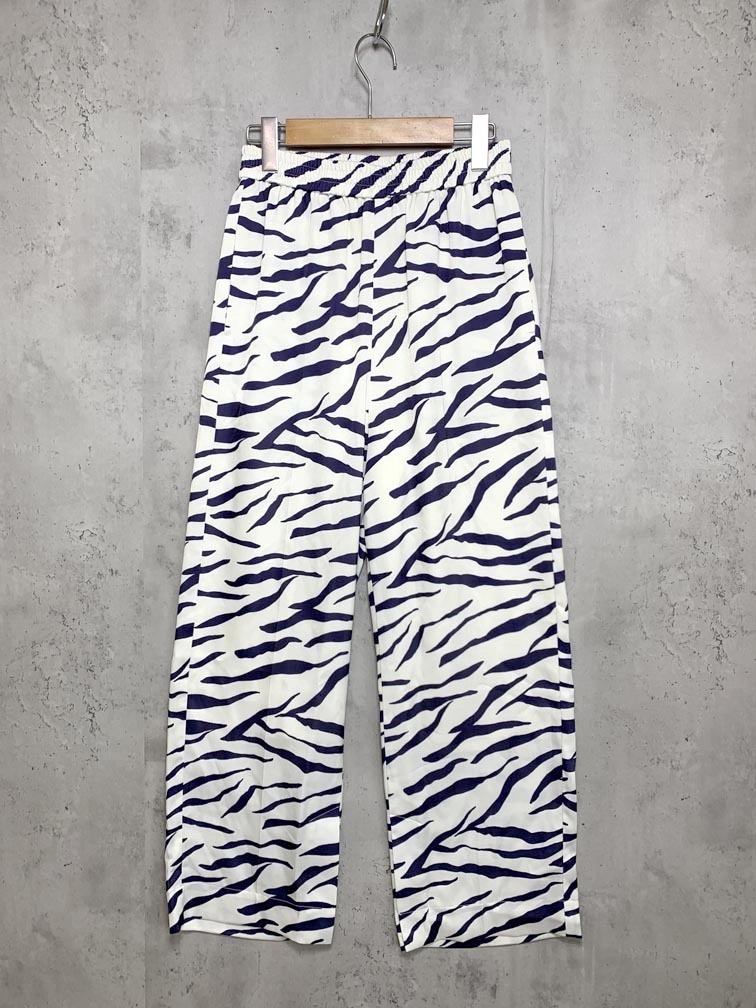 ゆうパケットOK emmi atelier エミアトリエ 13WFP231013 サテンイージー パンツ size1/オフホワイト ■■拍卖