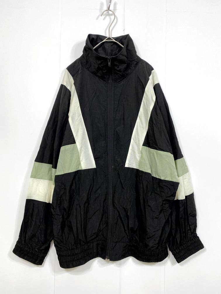 ゆうパケットOK kutir クティール 配色 ナイロン ジャケット sizeF/黒 ■■ ☆ fdc4 レディース拍卖