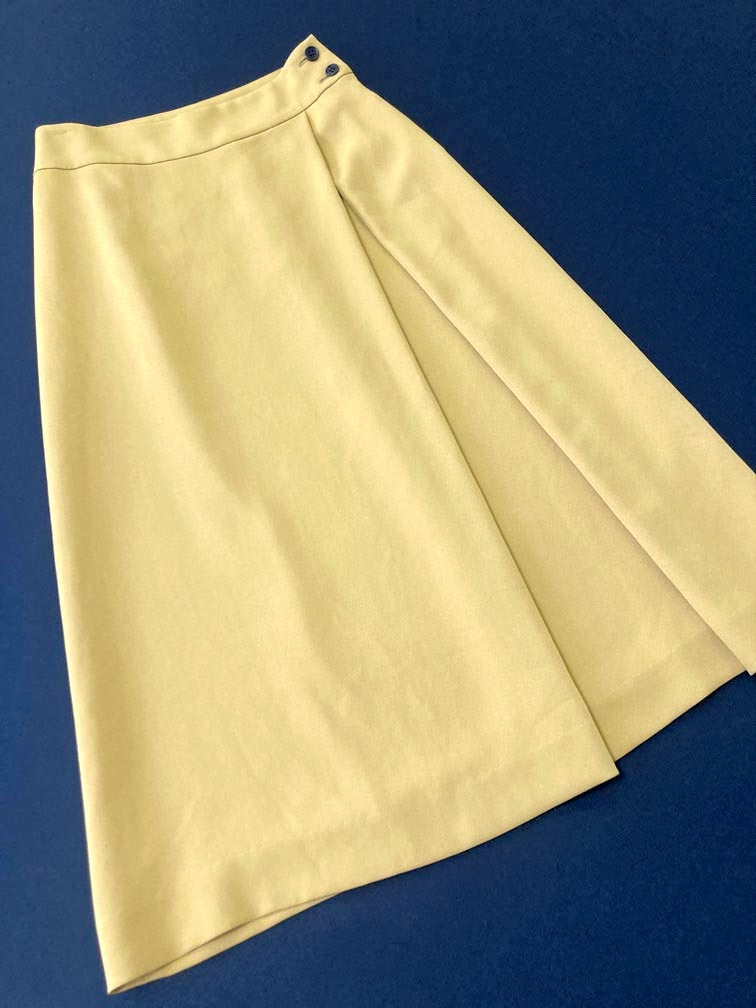 ゆうパケットOK 美品 Spick & Span スピック&スパン 19060200597010 タック フレア スカート size34/マスタード ■■拍卖