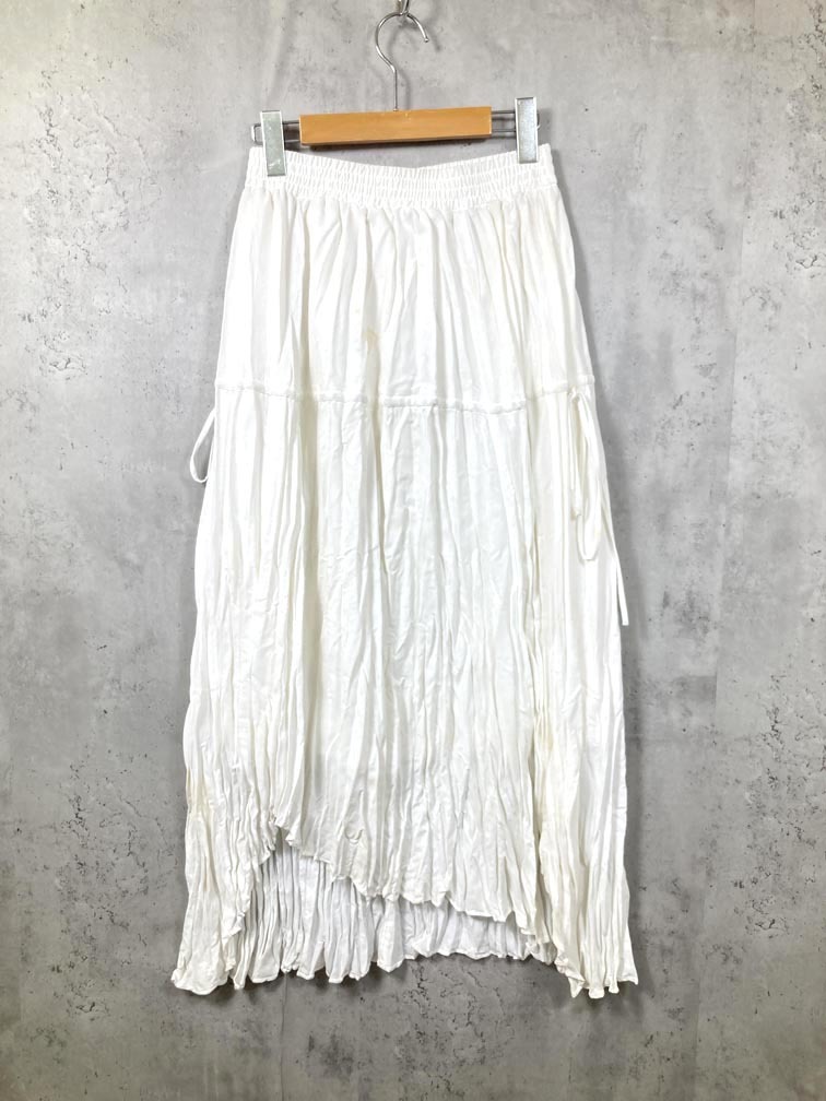 ゆうパケットOK emmi atelier エミアトリエ 13WFS195017 定価18000円+税 ワッシャー ランダム ロング スカート size1/白 ■■拍卖