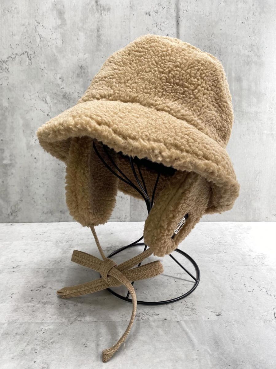 美品 VARZAR バザール 韓国発 VA スクエアスタッド ボアフリース イヤーマフ付き バケット ハット sizeF/ダークベージュ ◆■拍卖