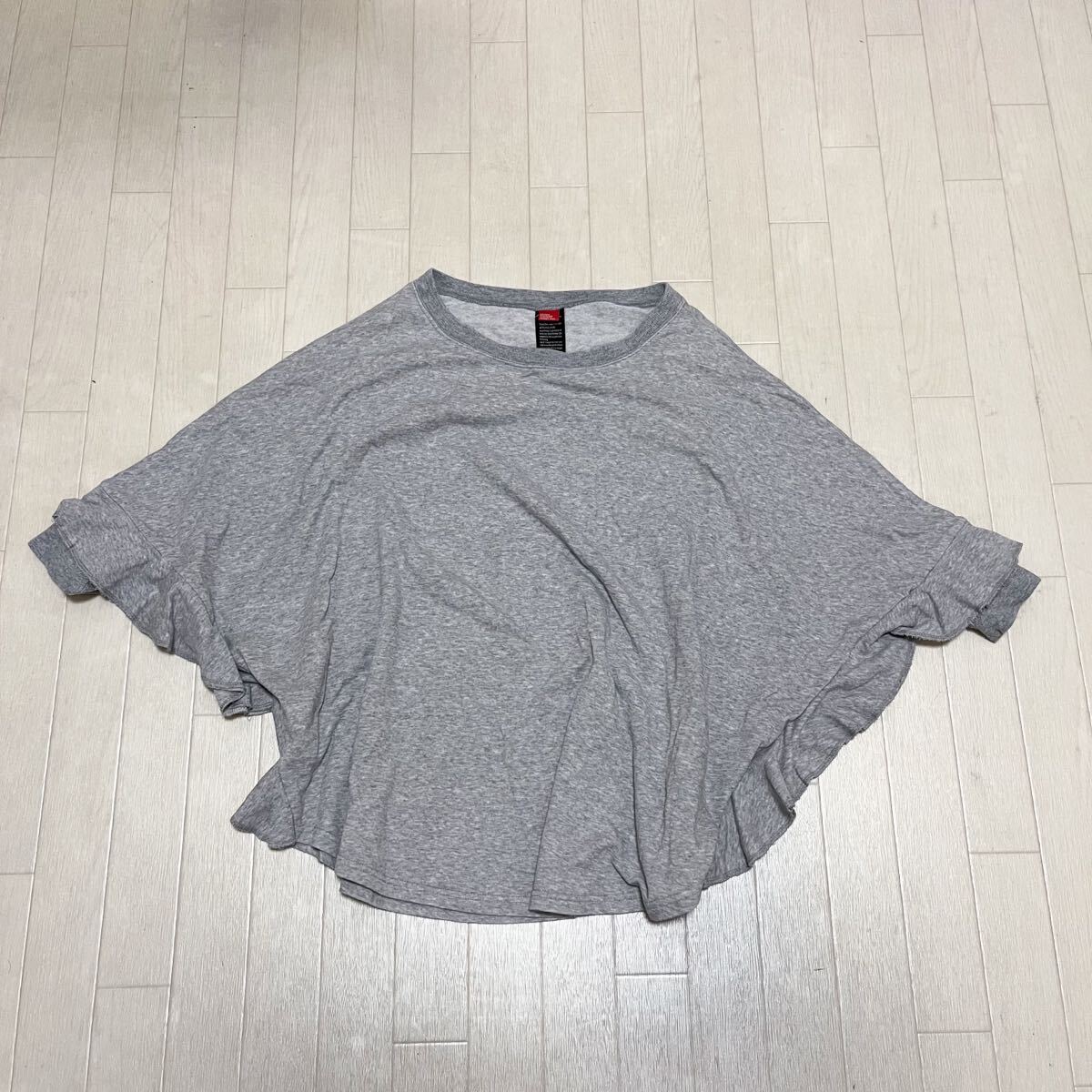 和806★ DOUBLE STANDARD CLOTHING ダブルスタンダードクロージング ドルマンスリーブ カットソー フリル F グレー レディース拍卖