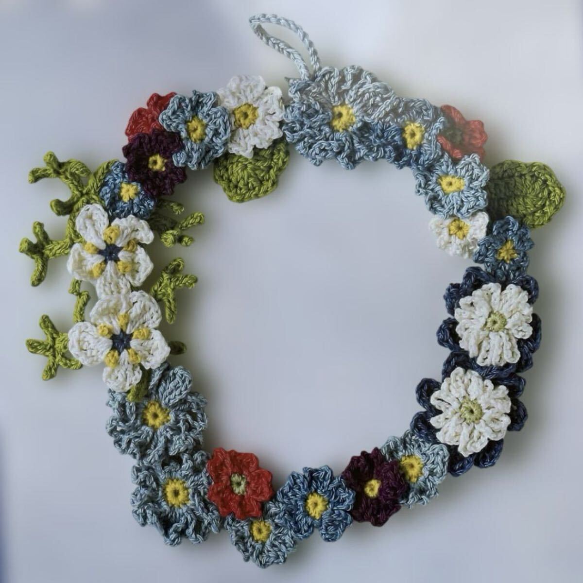 かぎ針編みのフラワーリース プリムラ拍卖
