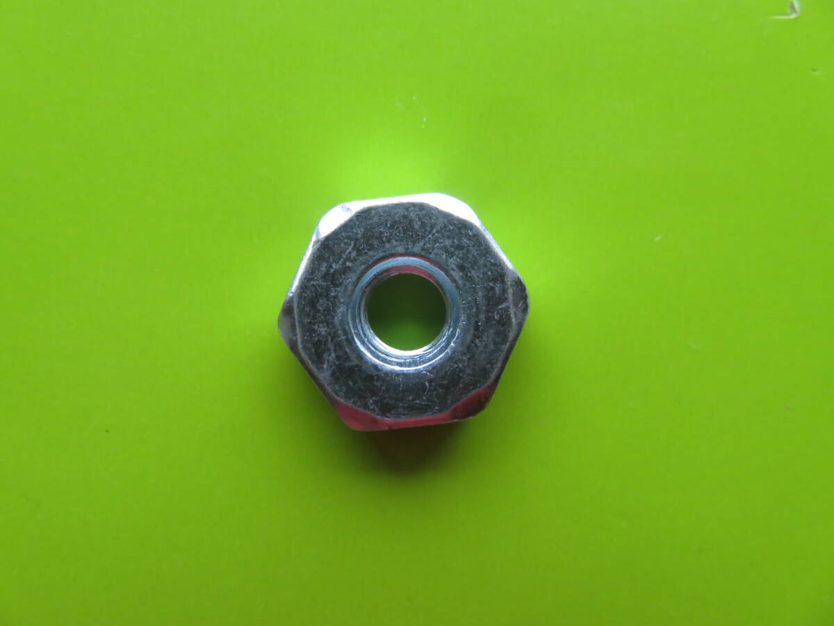 スチール MS170 MS171 MS180 MS181 MS190T MS192 MS192T ボルト ナット  STIHL スチール チェンソー ガイドバー (STIHL NUT)拍卖