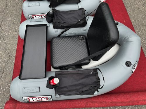 猛暑も軽減!快適な軽量フローター!ダブルエアーシート、フロントテーブル装備のNEW 145V登場!グレーカラー拍卖