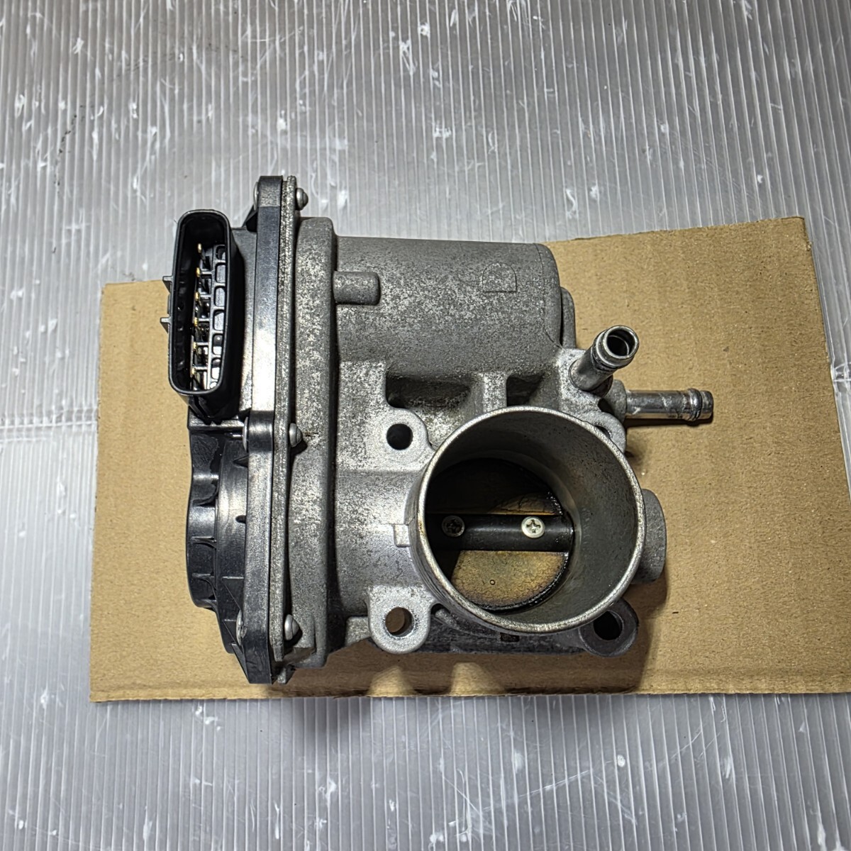 送料込み DBA-RN1 ステラ 純正 スロットルボディ 16112KA010拍卖